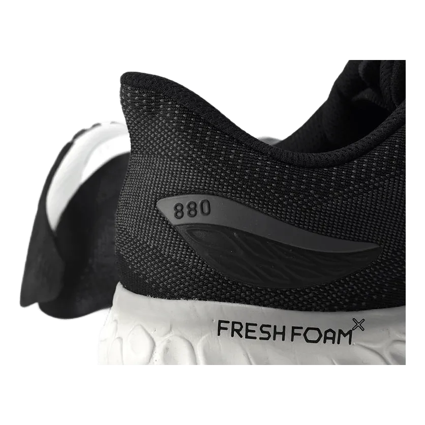 880 V12 Black / Lead