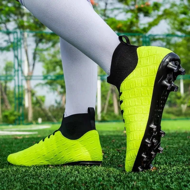 DHOVOR Boys Girls High-Top Soccer Cleats Youth Professional Football Cleats Unisex Lightweight Soccer Shoes for Kids